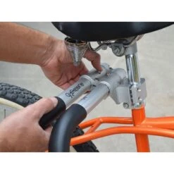 Sports Nautiques -Sports Nautiques moved by bike shortboard 1